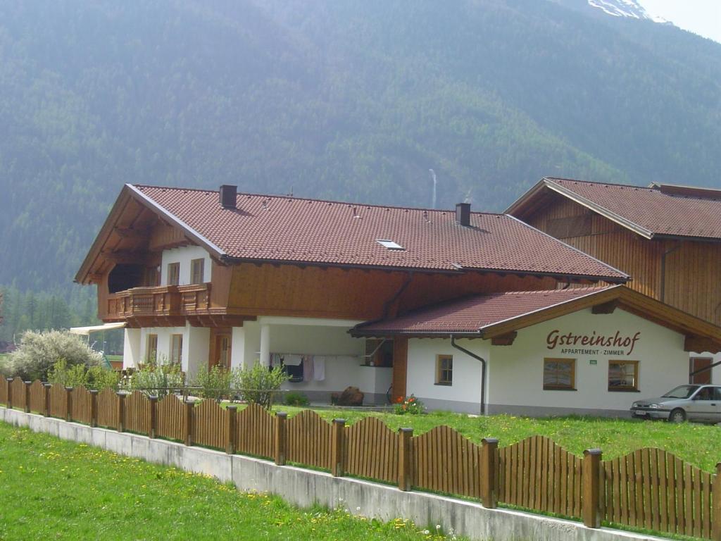 Gstreinhof Längenfeld Zimmer foto